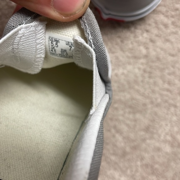 VANS SLIP ONS - Picture 6 of 6